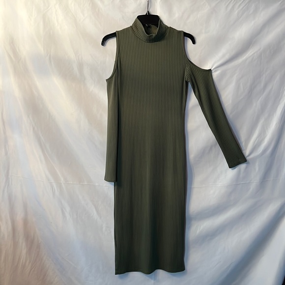 Olive Green Cold Shoulder Dress Size 12 - Picture 1 of 3